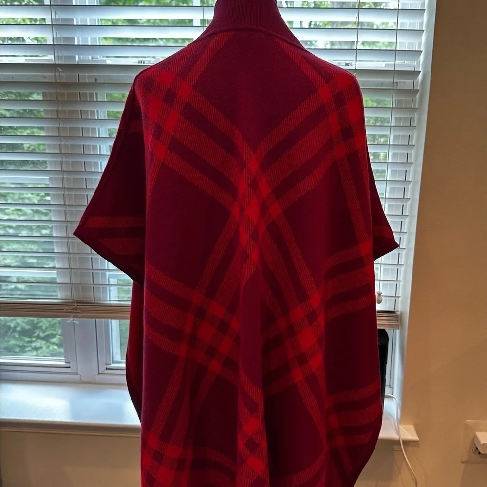 Burberry cape